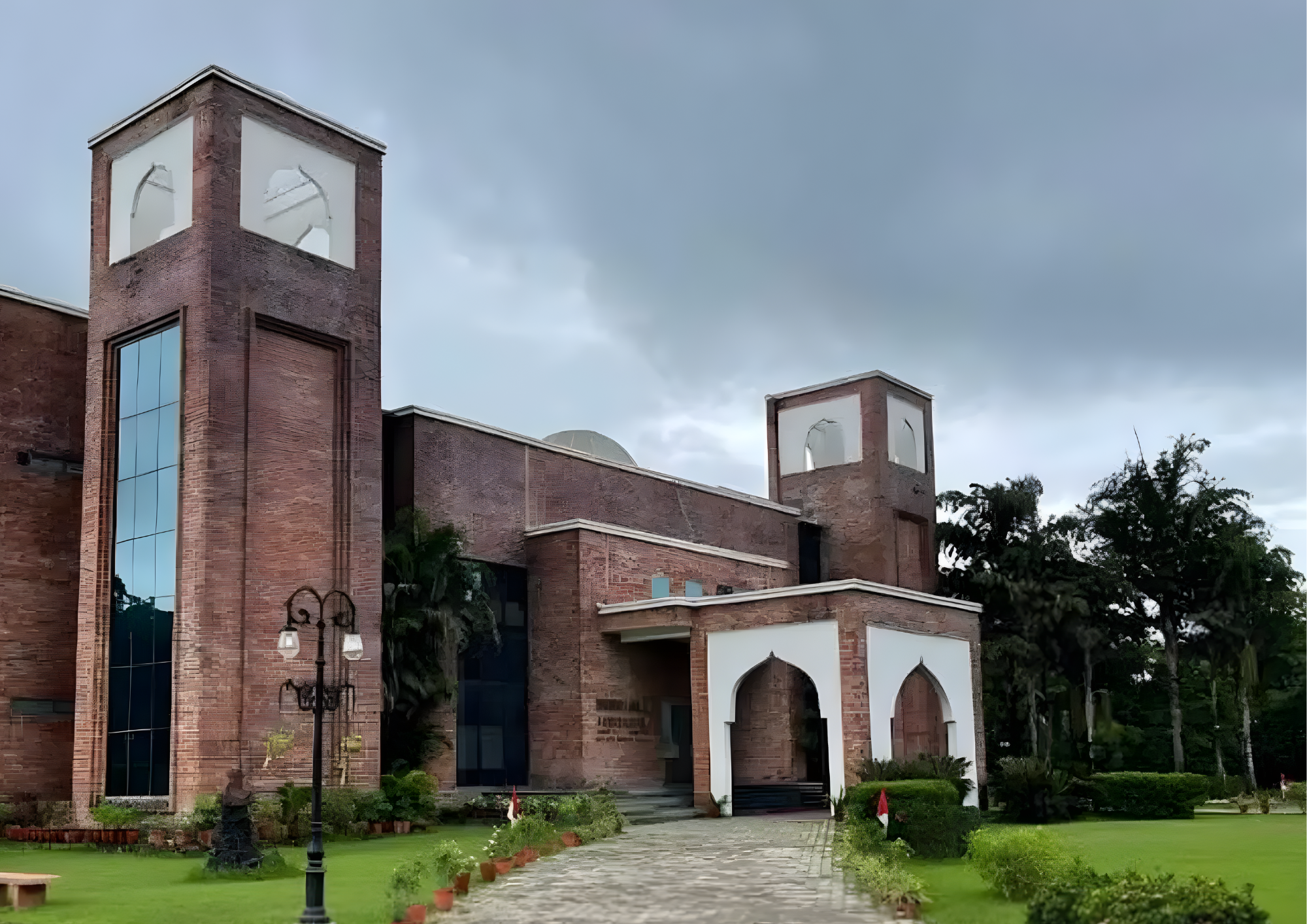 2. Daly College, Indore (CBSE Boarding)