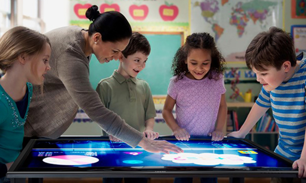 What Is Blended Classroom Learning?