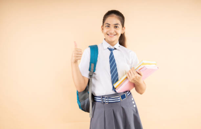Guide to Choosing a Girls' Boarding School i